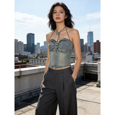 批发纯欲辣妹拼接一字肩挂脖<b class='q'>吊带</b><b class='q'>背心</b>女夏季新款性感收腰<b class='q'>牛仔</b>抹胸上衣