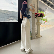 批发金典穿搭｜出街<b class='q'>百搭</b>｜显高显瘦白色阔腿牛仔<b class='q'>裤</b>女 常规&加长