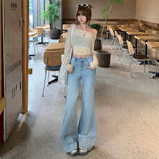 批发《高品质》浅蓝喇叭牛仔<b class='q'>裤</b>女2026春款低腰弹力垂感显瘦马蹄<b class='q'>裤</b>7112