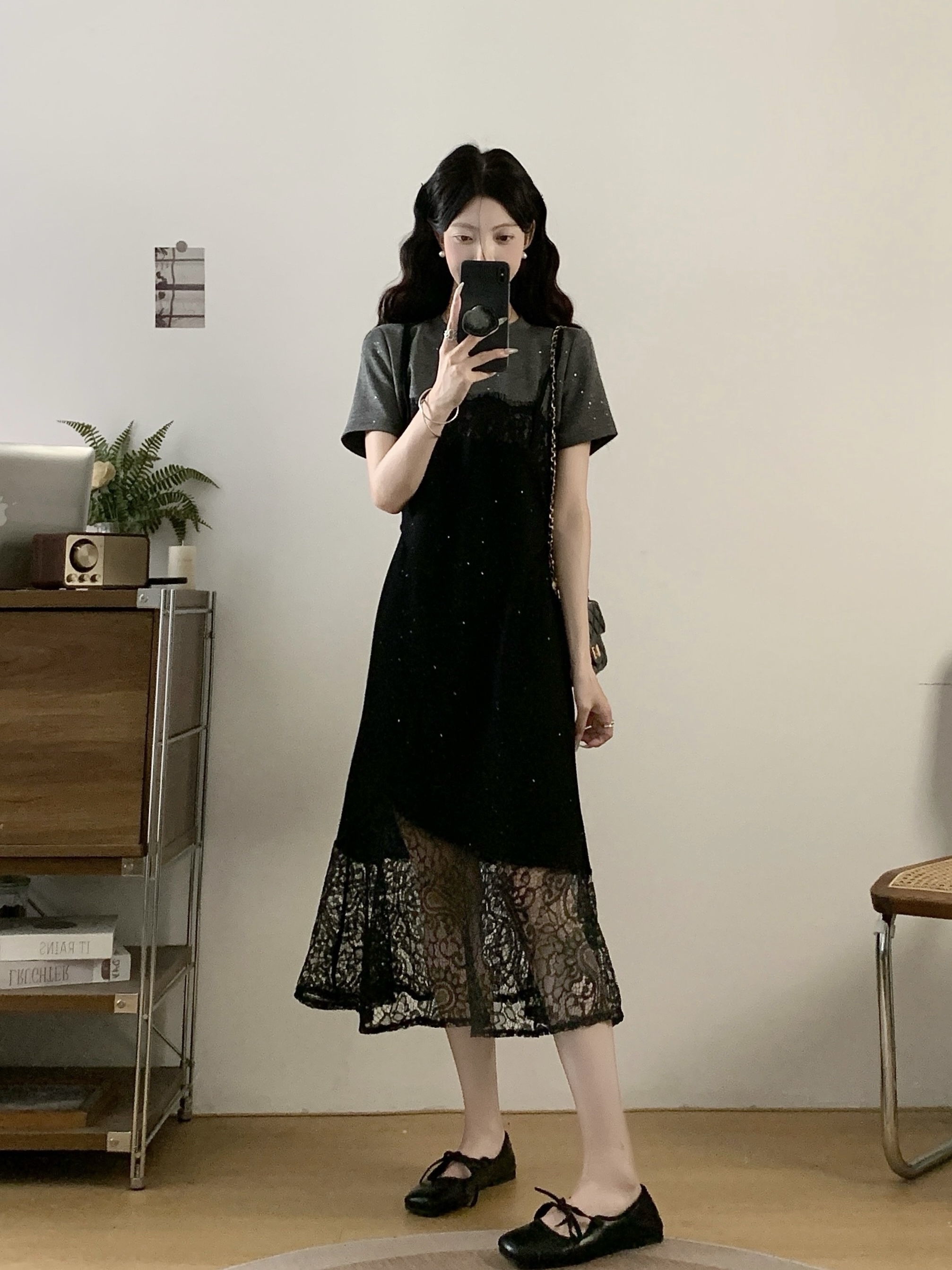 실사 빅 사이즈 여성 의류 2026 여름 프랑스식 패션 캐주얼 레이스 조각 페이크 레이어드 슬림해 보이는 반팔 드레스