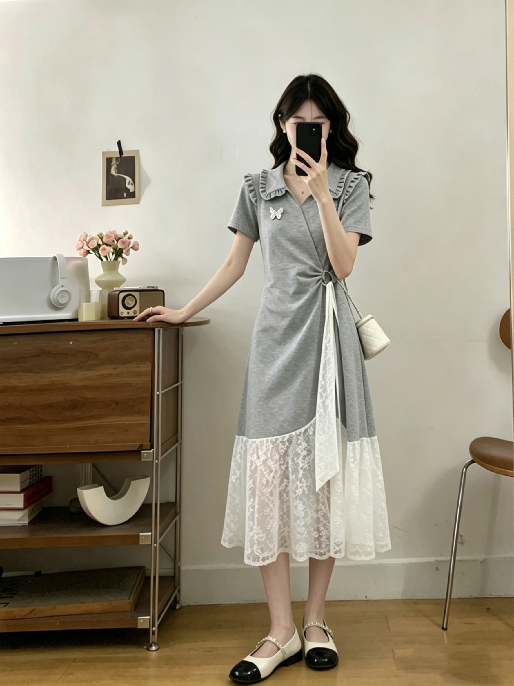 실사 빅 사이즈 여성 의류 2026 여름 새로운 디자인 센스 품격 캐주얼 레이스 조각 슬림해 보이는 회색 드레스