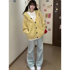 批发温柔风套装女2025新款韩系气质慵懒风打底衫针织毛衣<b class='q'>牛仔</b>裤三件套