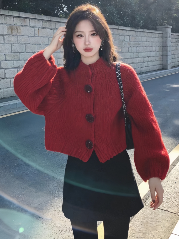 法式气质轻奢感圆领纽扣针织衫女2026冬季新款宽松御姐风毛衣外穿