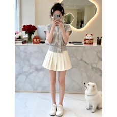 批发韩系<b class='q'>条纹</b>衬衫套装女夏季新款学院风减龄气质小众设计感<b class='q'>短裙</b>两件套