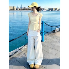 批发巨好看独特漂亮绝美套装2026夏季新款设计感减龄上衣牛仔裤两件套