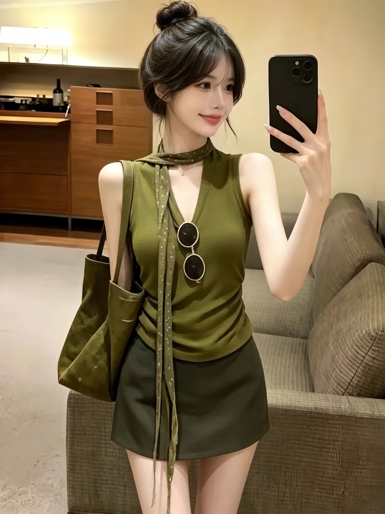 韩系一整套ootd穿搭女新款无袖V领上衣高腰显瘦半身裙两件套  服裝批發女裝批發服飾貨源