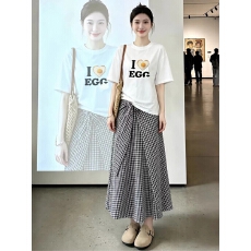 批发法式奶系穿搭一整<b class='q'>套装</b>女2026夏季新款绝美短袖上衣半身裙两件套潮