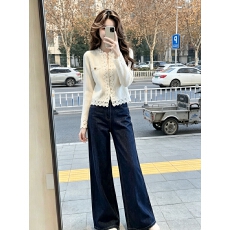 批发巨好看的穿搭一整套女韩版大方得体设计感蕾丝拼接毛衣牛仔<b class='q'>裤</b>套装