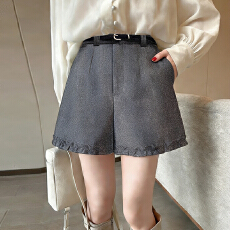 批发实拍灰色西装木耳边阔腿<b class='q'>短裤</b><b class='q'>女</b>2026春小个子高腰a字百搭休闲裤子