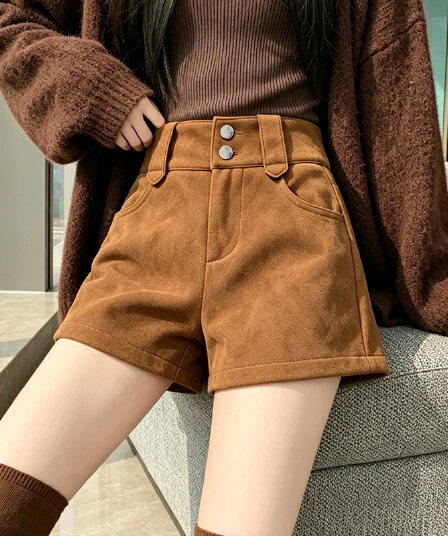 실사 아메리칸 레트로 디자인 센스 스웨이드 원단 슬림해 보이는 패션 반바지 여성 2026 새로운 가을 겨울 새로운 핫 바지