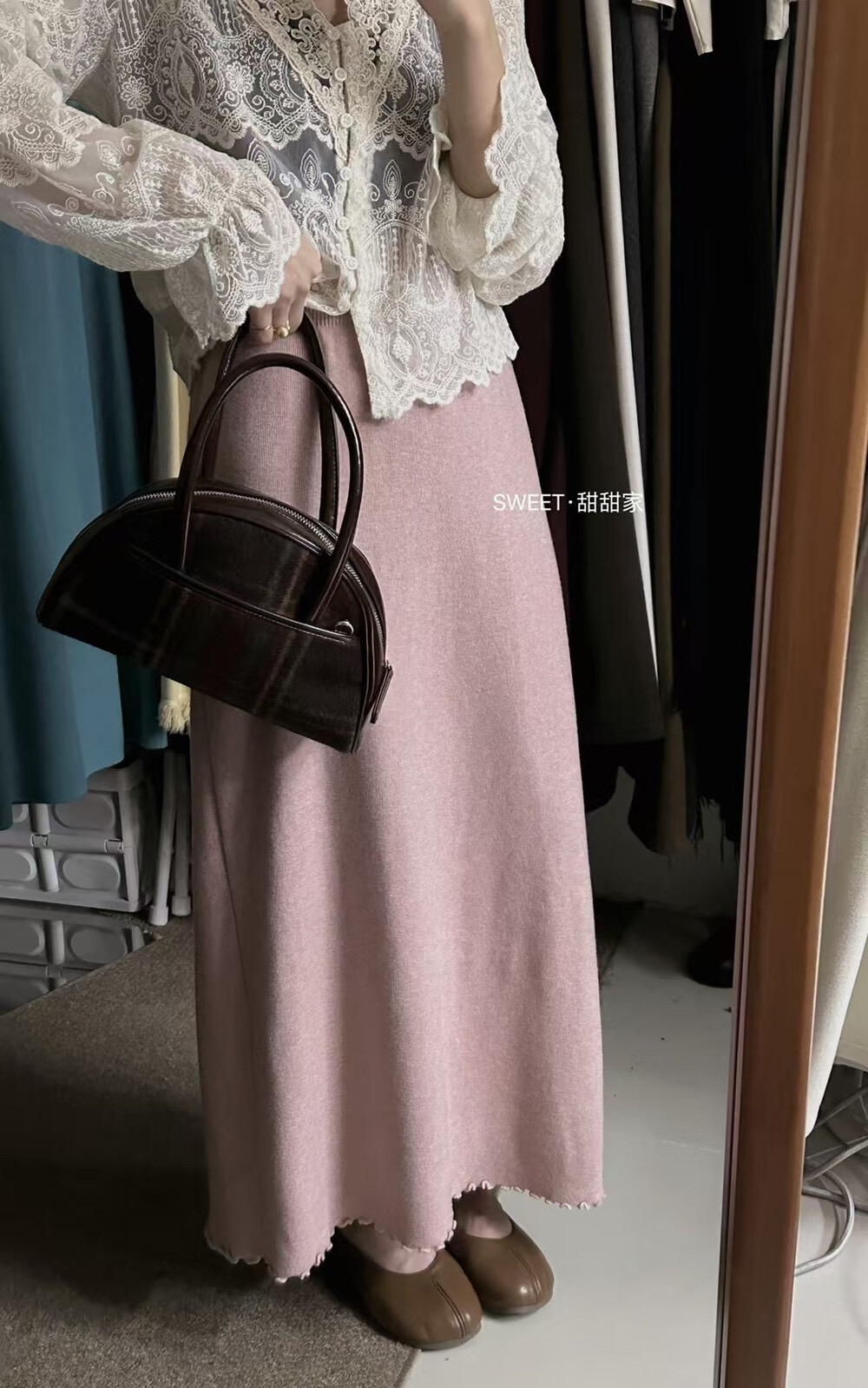 가을 겨울 새로운 한국 스타일 패션 다용도 하이웨이스트 슬림해 보이는 A라인 스커트 목이버섯 레이스 반신 스커트 니트 중간 길이 치마