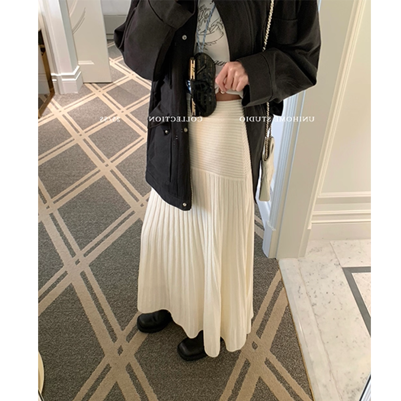 레트로 플리츠 주름 반신 스커트 여성 2025 새로운 가을 겨울철 슬림해 보이는 허리밴드 반 스커트 큰 진자 플리츠 스커트 여성
