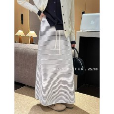 批发法式条纹后开叉针织<b class='q'>半身裙</b>女秋冬新款休闲气质百搭松紧腰直筒裙子