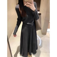 批发2026新款法式温柔风针织连衣裙子女<b class='q'>秋</b>冬季慵懒高级感收腰长裙套装