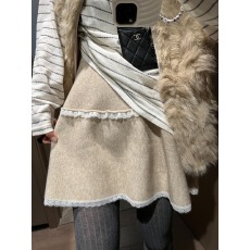 批发米杏色<b class='q'>蕾丝</b>花边针织<b class='q'>半身裙</b>女2026早秋冬新款A字短裙小个子伞裙