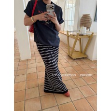 批发藏蓝色显瘦松紧腰条纹半身裙女2026夏季新款高腰<b class='q'>拖地</b>休闲<b class='q'>长裙</b>