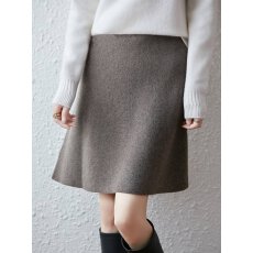 批发<b class='q'>半身裙</b>女2026秋冬新款简约A字高腰显瘦针织<b class='q'>短裙</b>