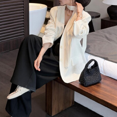 批发官图 2026春秋上新韩女风气质减龄轻奢高级感V领宽松<b class='q'>休闲</b><b class='q'>西服</b>外套