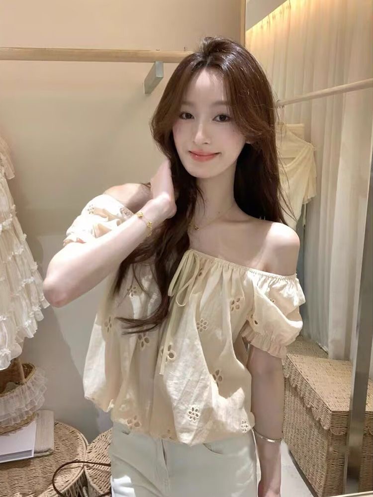 프랑스식 여름 새로운 작은 대중 홀로우 아웃 거품 소매 여름 달콤함 소녀 센스 자수 꽃밭 루즈핏 맨위 여성