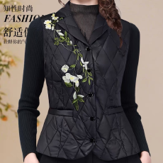 批发网图重工刺绣西装领棉服马甲外套<b class='q'>女</b>气质修身打底棉马夹2025秋冬