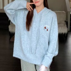 批发秋冬季<b class='q'>潮牌</b>腊肠狗绣花连帽毛衣女宽松软糯毛衣<b class='q'>卫衣</b>长袖
