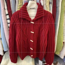 批发净色麻花针织翻领牛角扣<b class='q'>女</b>新款百搭宽松显瘦保暖<b class='q'>毛衣</b>w8938