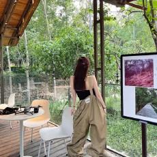 批发yuichiyang卡其色宽松工装<b class='q'>背带裤</b>女夏季薄款张馨予同款