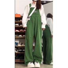 批发多巴胺穿搭美式复古泼墨字母绿色背带裤女夏季薄款阔腿吊带工装裤