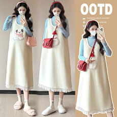 批发实拍时尚大码2025年加绒加厚雨花绒孕妇装背带裙+大码毛衣套装