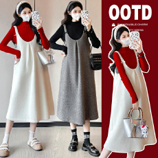 批发实拍时尚大码2025年圣诞新年款雨花绒孕妇装背带裙+大码毛衣套装