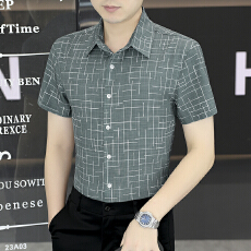 批发2026春季新品<b class='q'>男士</b><b class='q'>短袖</b><b class='q'>衬衫</b>修身免烫韩版时尚印花休闲风帅气男<b class='q'>衬衣</b>