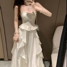 批发秦宿法式温柔小众连衣裙<b class='q'>夏</b>季高级气质收腰显瘦超仙女裙子简约