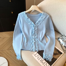 实拍法式V领蕾丝拼接针织开衫女秋季新款洋气修身显瘦内搭上衣女