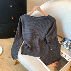 批发实拍复古港风百搭显瘦设计感气质<b class='q'>长袖</b>蝙蝠袖露肩针织衫上衣