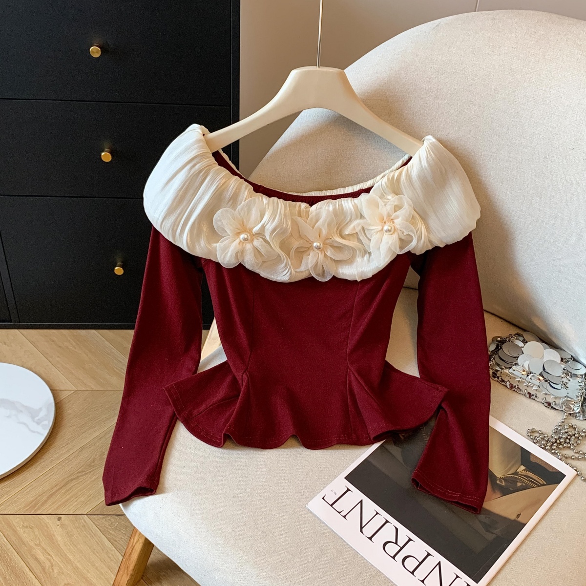 실사 작은 샤넬 스타일 프릴 긴팔 티셔츠 여성 가을 겨울 순수한 욕망 오프숄더 맨위 아름다운 기본 셔츠 인사이드 가져 가라.