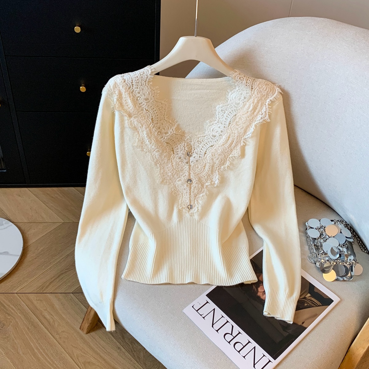 실사 가을 겨울 빛 럭셔리 달콤한 스타일 레이스 조각 디자인 센스 긴팔 니트 스웨터 새로운 품격 연령 감소 맨위 여성