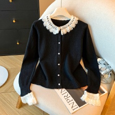 批发实拍韩系蕾丝花边红色针织开衫女秋冬可外穿温柔宽松<b class='q'>毛衣</b>内搭上衣