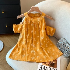 批发实拍新款<b class='q'>韩版</b>甜美宽松显瘦重工刺绣露肩挂脖无袖背心上衣小衫