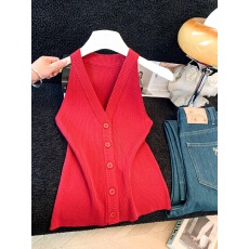 批发实拍夏季韩系纯欲v领针织吊带背心女修身无袖上衣氛围感辣妹背心