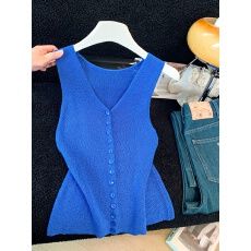 批发实拍夏季韩系纯欲v领针织<b class='q'>吊带</b><b class='q'>背心</b>女修身<b class='q'>无袖</b>上衣氛围感辣妹<b class='q'>背心</b>