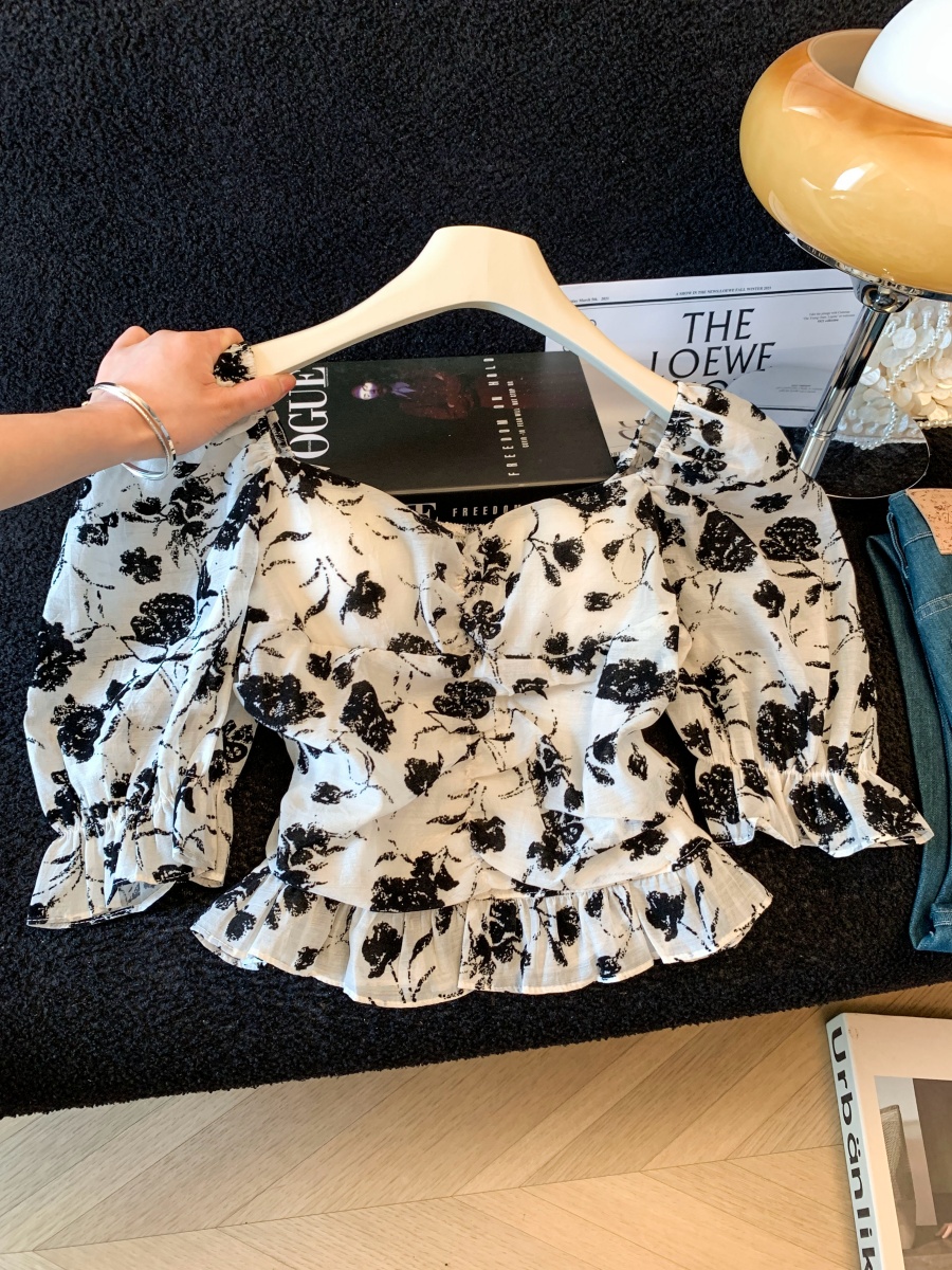 실사 2026 년 셔츠 반팔 여름 작은 청신 섹시함 프랑스식 쇄골 품격 꽃무늬 나만의 것을 가져와 라. 가슴 패드 의류