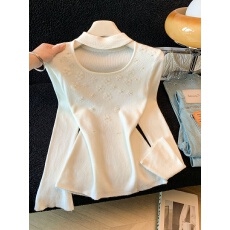 批发实拍法式挂脖方领针织衫女秋冬立体<b class='q'>花朵</b>钉珠修身显瘦长袖打底上衣