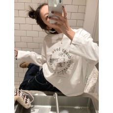 批发2026年 21支<b class='q'>纯棉</b>-210克100%棉 春装长袖<b class='q'>T</b><b class='q'>恤</b>女宽松上衣印花