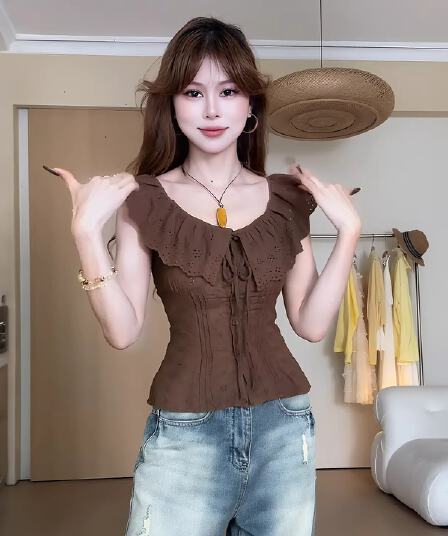프랑스식 사소한 작은 날다 소매 맨위 여성 여름 슈퍼 잘 생긴 민소매 작은 셔츠 오프숄더 레이스 조각 커피 색상 셔츠