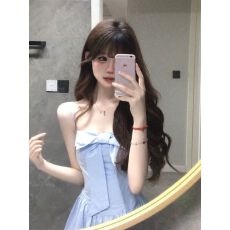 批发初恋清纯奶甜<b class='q'>裙子</b>纯欲风别致绝美蝴蝶结吊带连衣裙气质收腰<b class='q'>长</b><b class='q'>裙子</b>