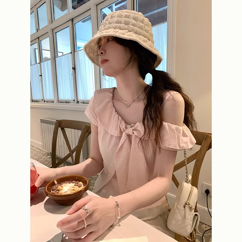 한 부서 달콤한 스타일 핑크색 스트라이프 오프숄더 반팔 여성 셔츠 여름 나비 매듭 디자인 센스 비스듬한 칼라 쇼트 스타일 맨위