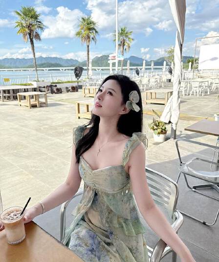 2026 봄 여름 치마 휴가 바람 품격 홀치기 염색 슬립 드레스 인기 작은 날다 소매 허리 수축 패션 슬림해 보이는