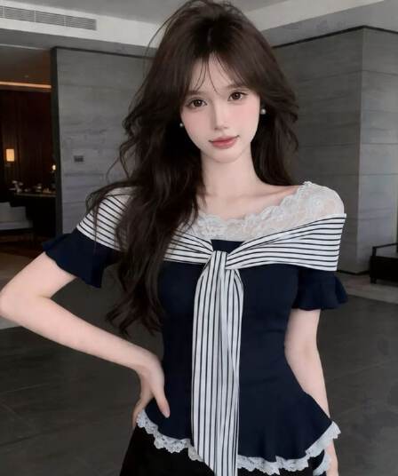 순수한 욕망 달콤한 핫걸 레이스 조각 페이크 레이어드 스트라이프 반팔 티셔츠 여성 디자인 센스 여름 몸매 가꾸기 쇼트 스타일 맨위