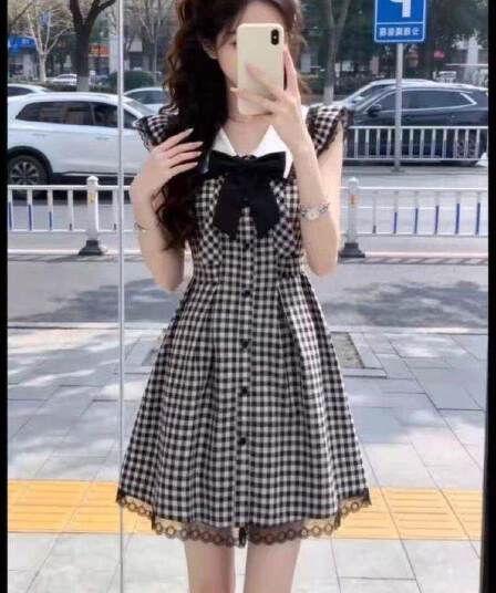 흑인과 백인 체크무늬 Feifei 소매 학원 스타일 여성 드레스 여름 레이스 조각 루즈핏 슬림해 보이는 A라인 스커트 짧은 치마