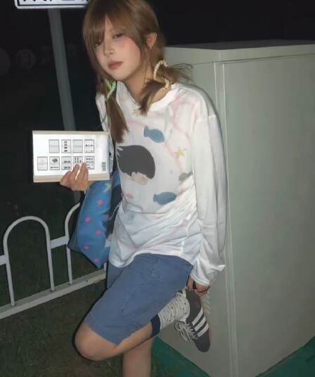 2026 가을 광저우 원단 반팔 티셔츠 여성